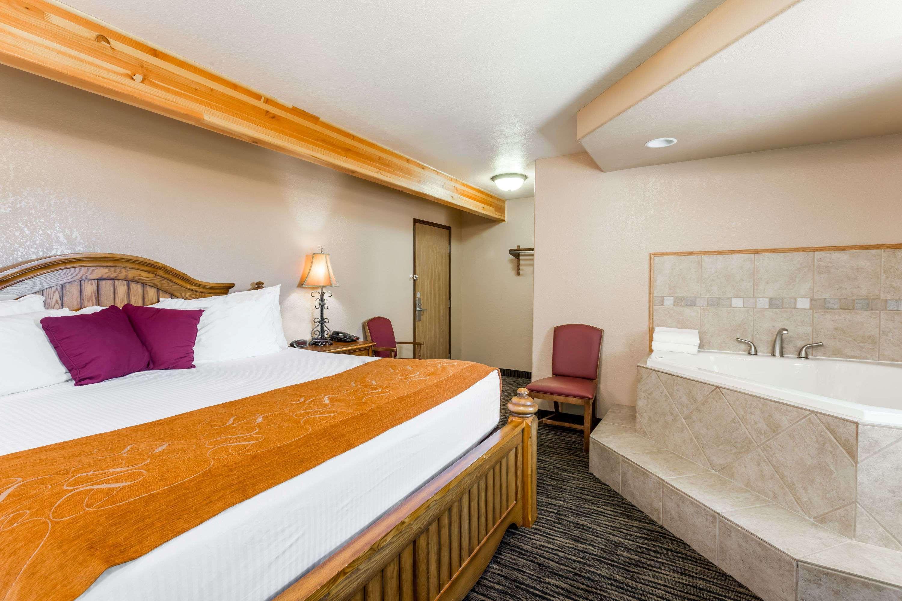 Hotel Super 8 By Wyndham Lewistown Exterior foto