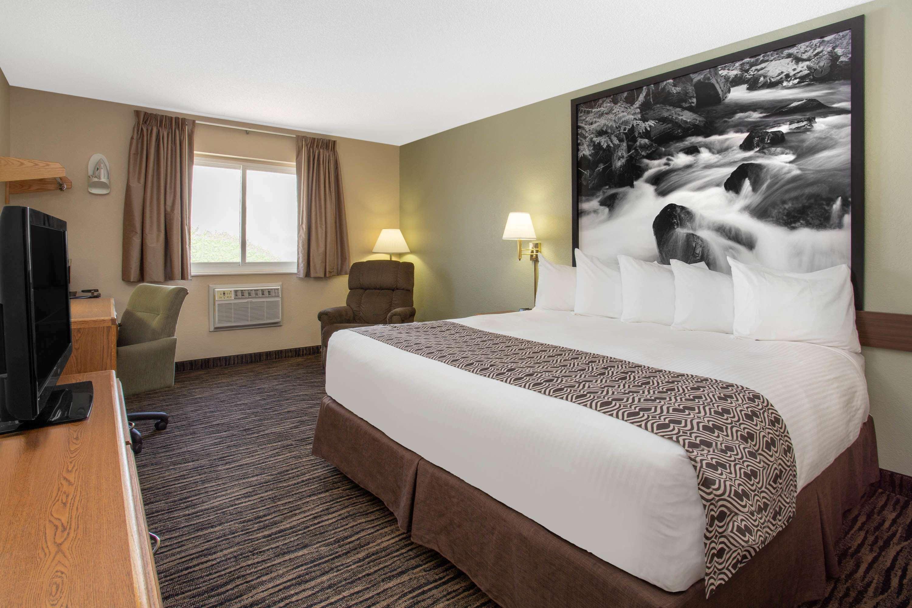 Hotel Super 8 By Wyndham Lewistown Exterior foto